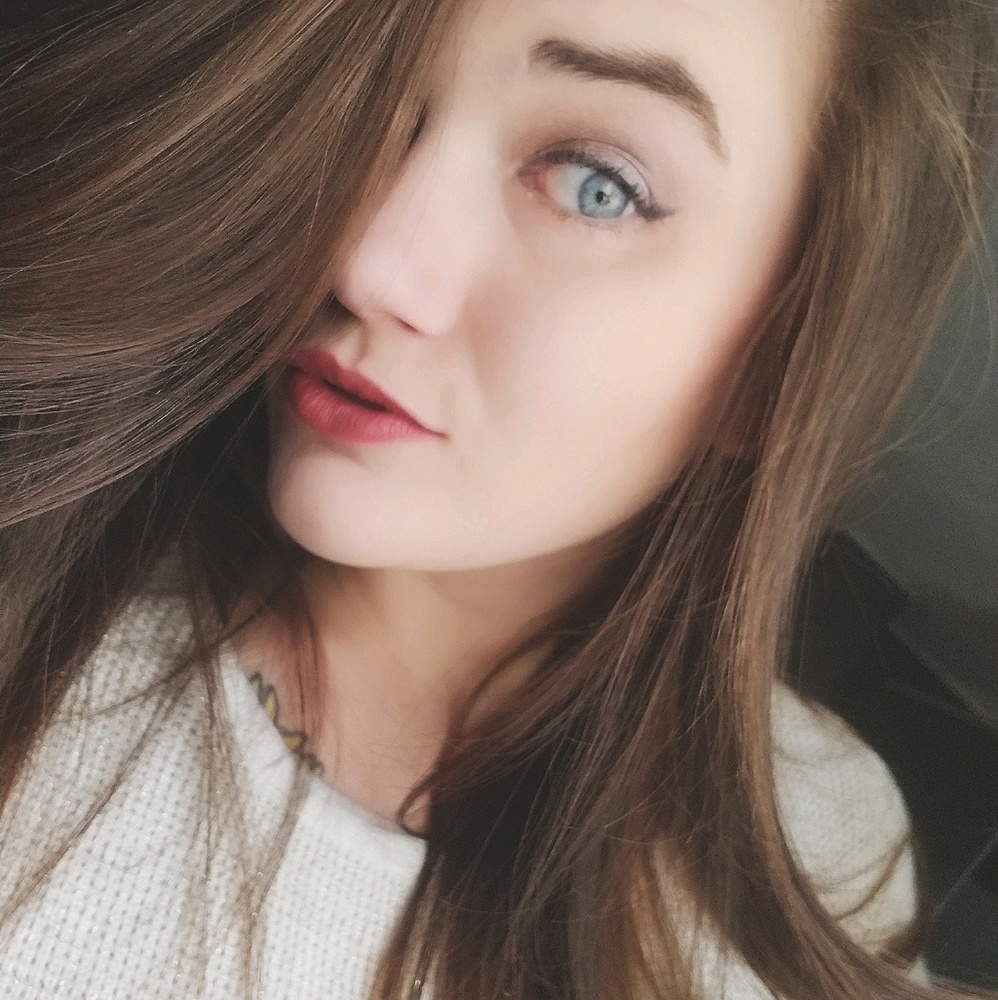 Meet your Posher, Julia